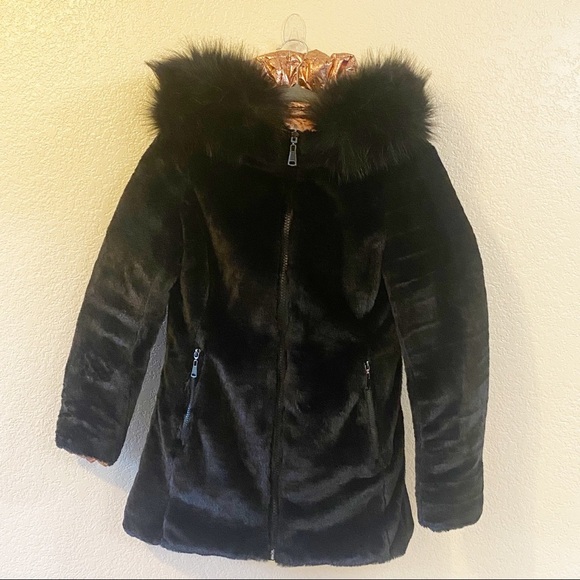 Coalition L.A. Reversible Metallic‎ Faux Fur Coat Mob Wife - Picture 5 of 16
